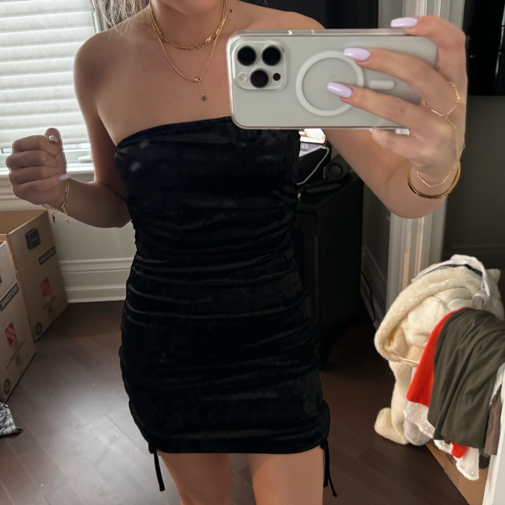 Black strapless dress
